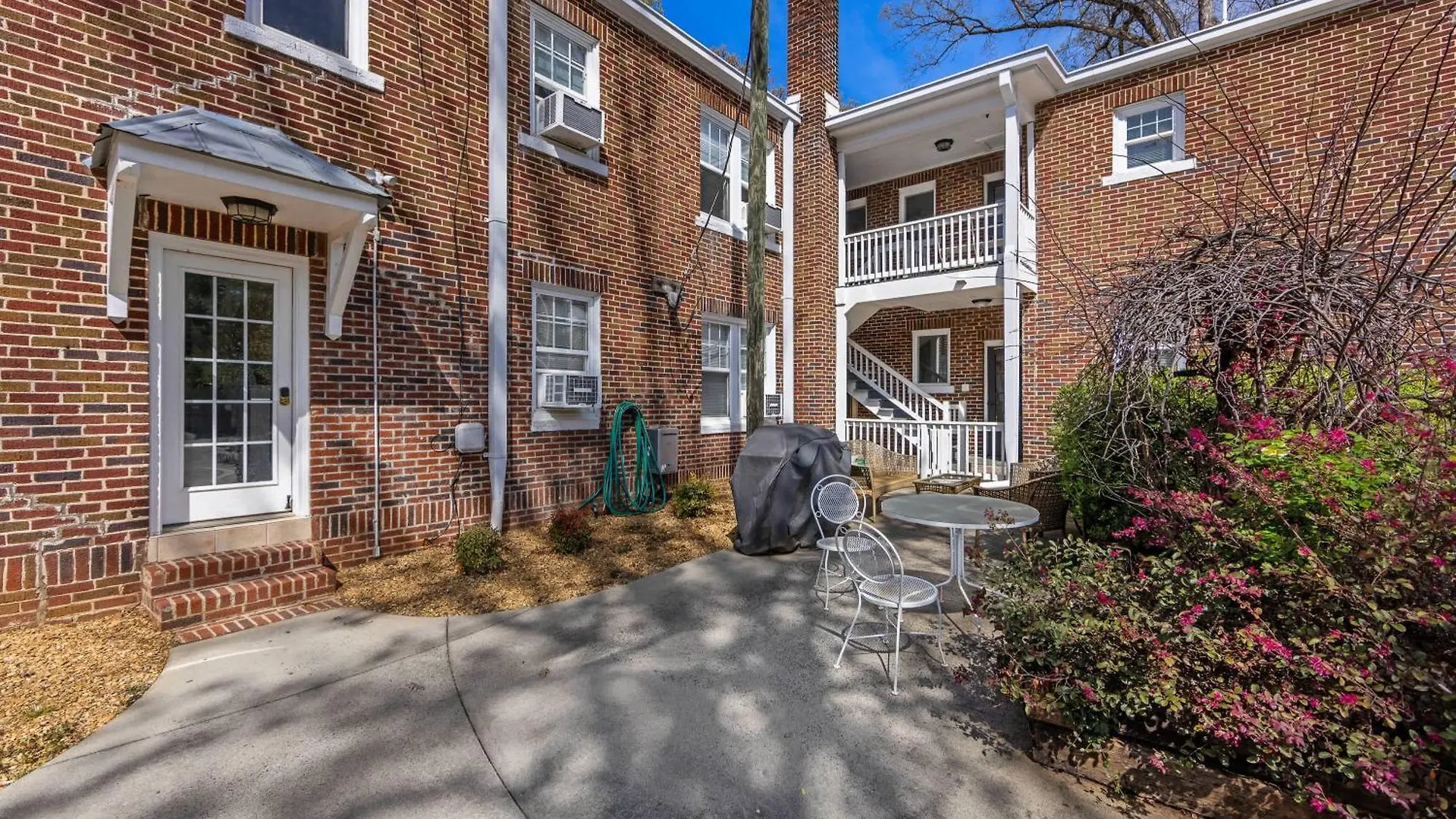 Lovely 2Br Near Uptown Charlotte Holiday home
